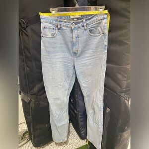 A&F Curve Love Ankle Straight Ultra High Rise 8L